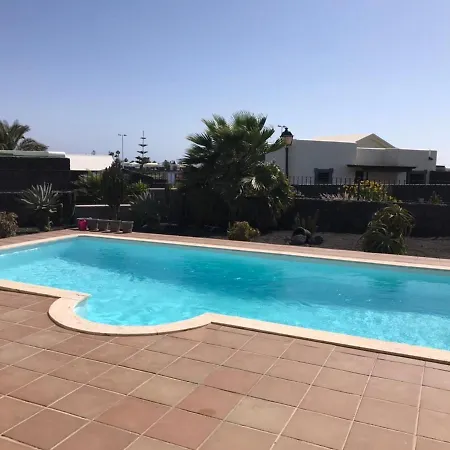 Tania - Independiente Con Piscina Privada * Playa Blanca (Lanzarote)