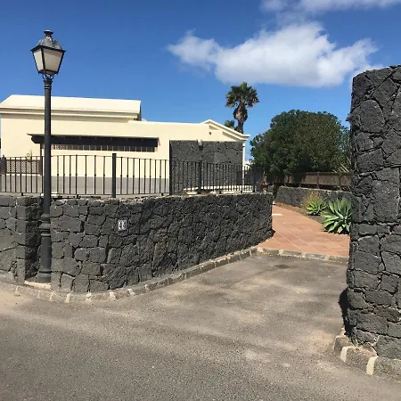Tania - Independiente Con Piscina Privada Playa Blanca (Lanzarote)