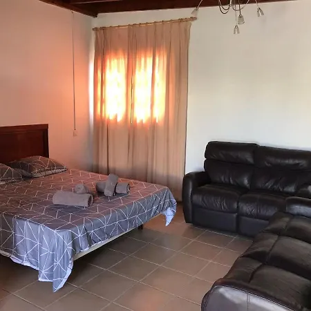 Tania - Independiente Con Piscina Privada فيلة